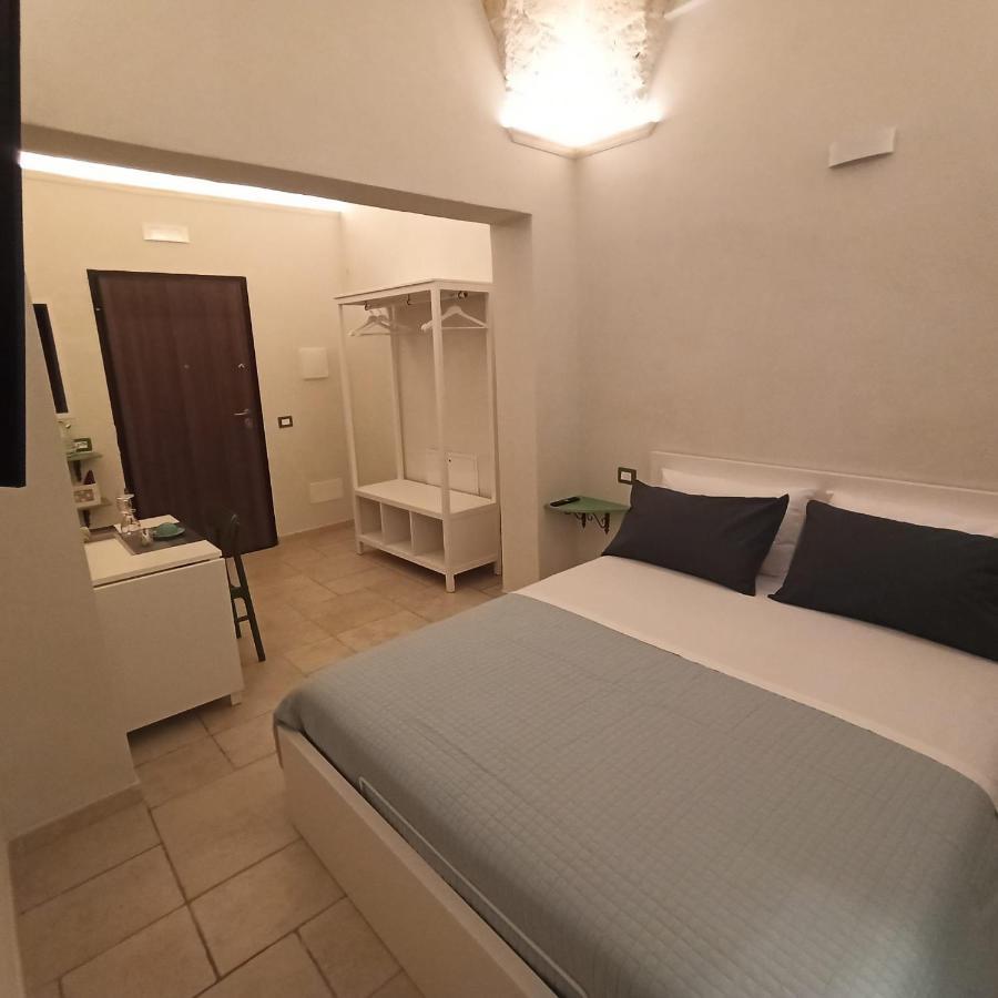18 Mq Hotel Pulsano Buitenkant foto